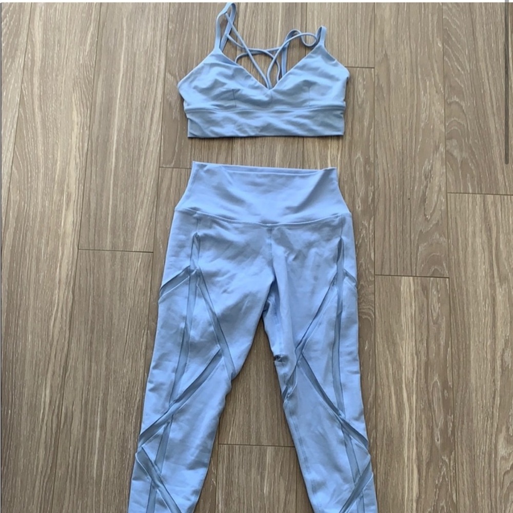 ALO Yoga Light Blue Leggings
